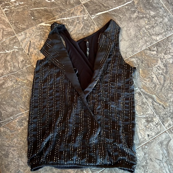 Black beaded tank top in front plain cotton in the back - Picture 3 of 5